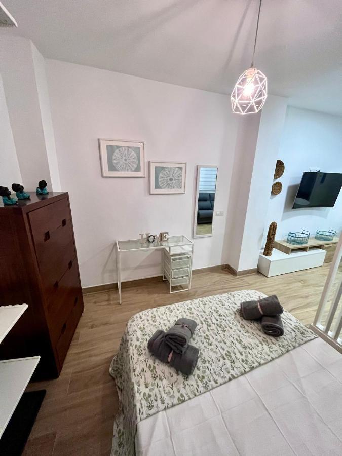 Gatu Villa Paraguay , Preferente Mayores 25 Anos Y Familias Cadix Extérieur photo