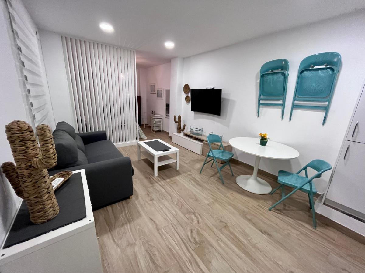 Gatu Villa Paraguay , Preferente Mayores 25 Anos Y Familias Cadix Extérieur photo
