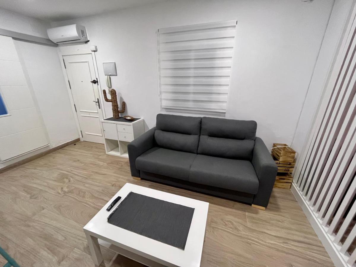 Gatu Villa Paraguay , Preferente Mayores 25 Anos Y Familias Cadix Extérieur photo